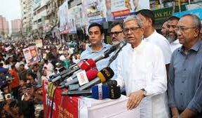 এক অদৃশ্য শক্তি দেশ চালাচ্ছে মির্জা ফখরুল