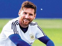 ফাইনাল নিয়ে ‘চাপ’ নেই, শান্ত আছেন মেসি