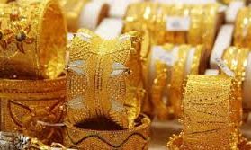 স্বর্ণের দাম ভরিতে ১ হাজার ৭৪ টাকা কমল