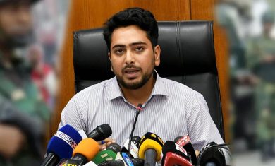 ‘জুলাই শহিদ পরিবারকে দেওয়া চাকরি কোটা হিসেবে যুক্ত হবে না’: উপদেষ্টা নাহিদ