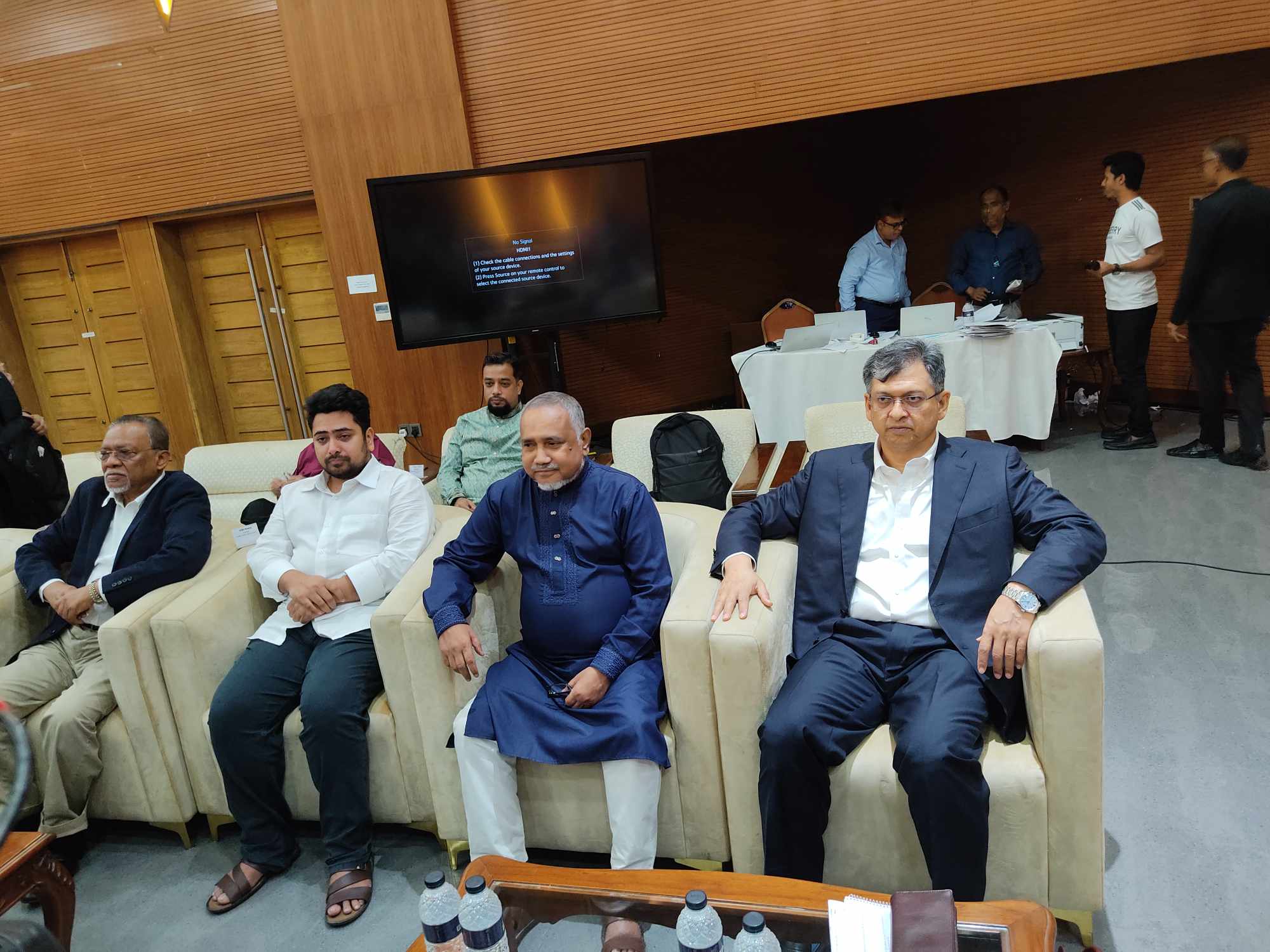 আজ ঐকমত্য কমিশনের আলোচনায় অংশ নিয়েছে জামায়াত