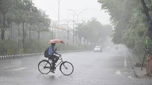 ঢাকা সহ সারাদেশেই বজ্রসহ বৃষ্টির সম্ভাবনা