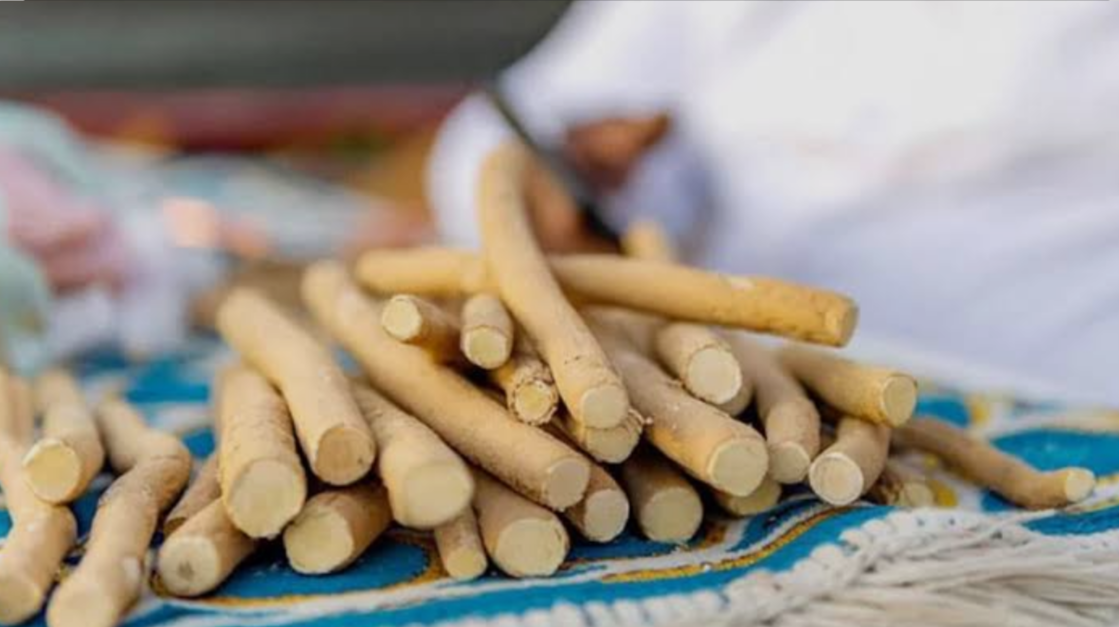 মিসওয়াক : রাসুল (স:) এর প্রিয় সুন্নত