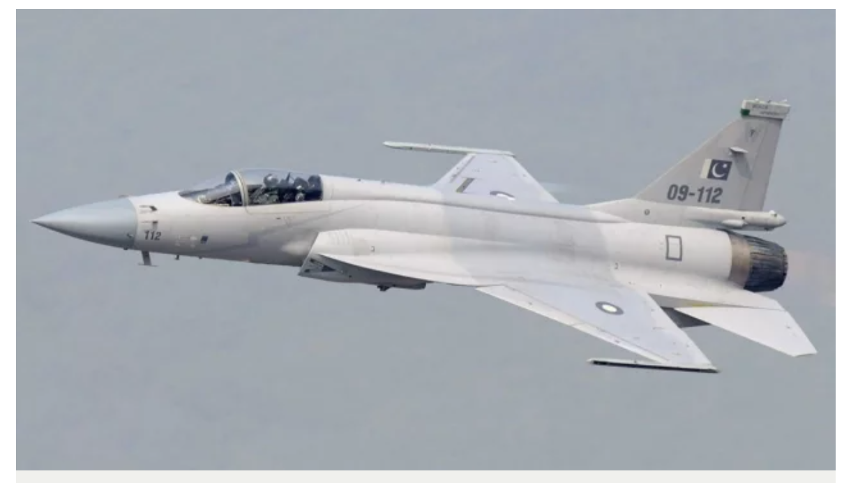 পাকিস্তান জেএফ-১৭ থান্ডার যুদ্ধবিমান রপ্তানি করে আইএমএফের ঋণ থেকে মুক্তি পেতে চায়