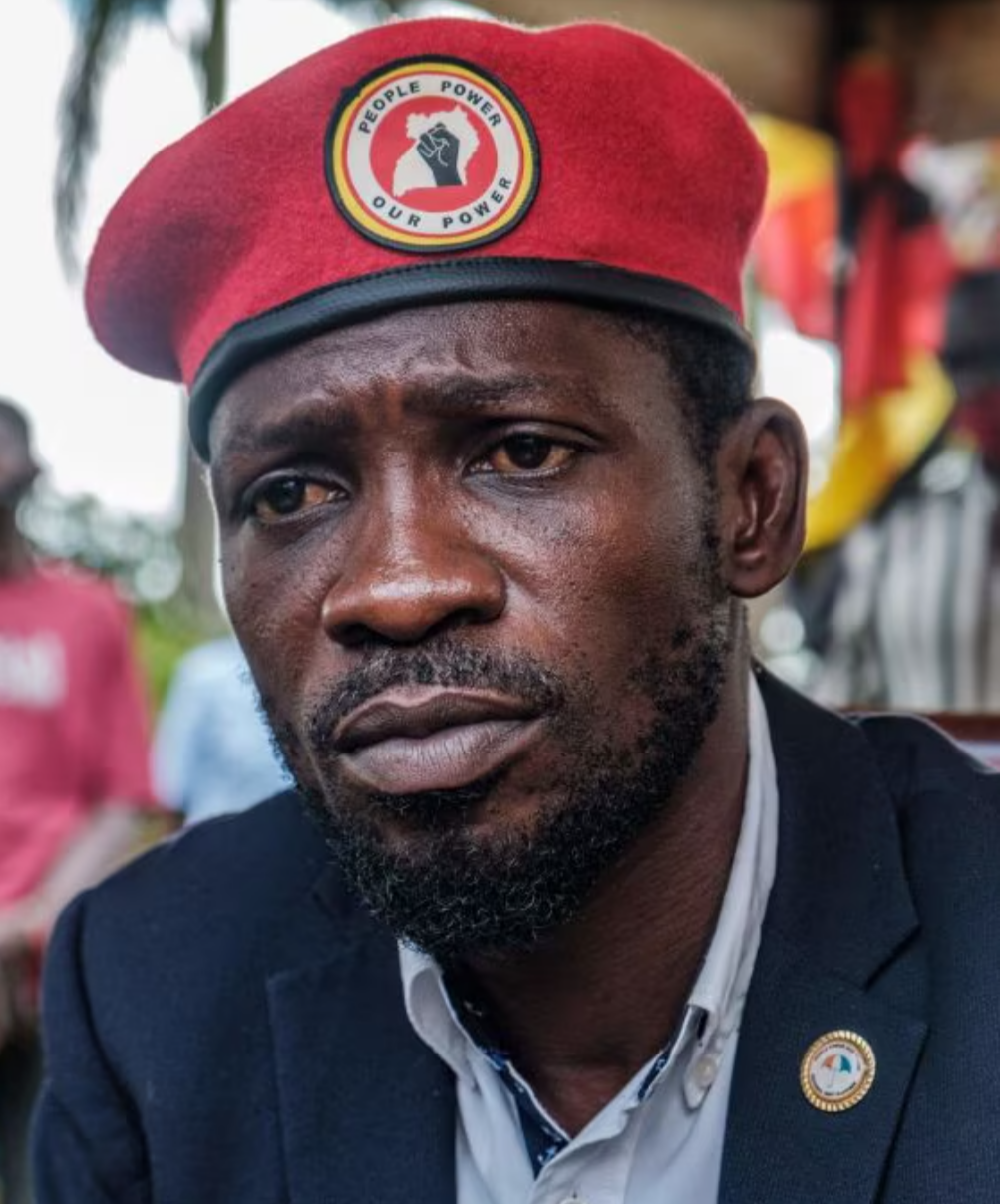 উগান্ডায় বিরোধী নেতা ববি ওয়াইনকে অপহরণের অভিযোগ