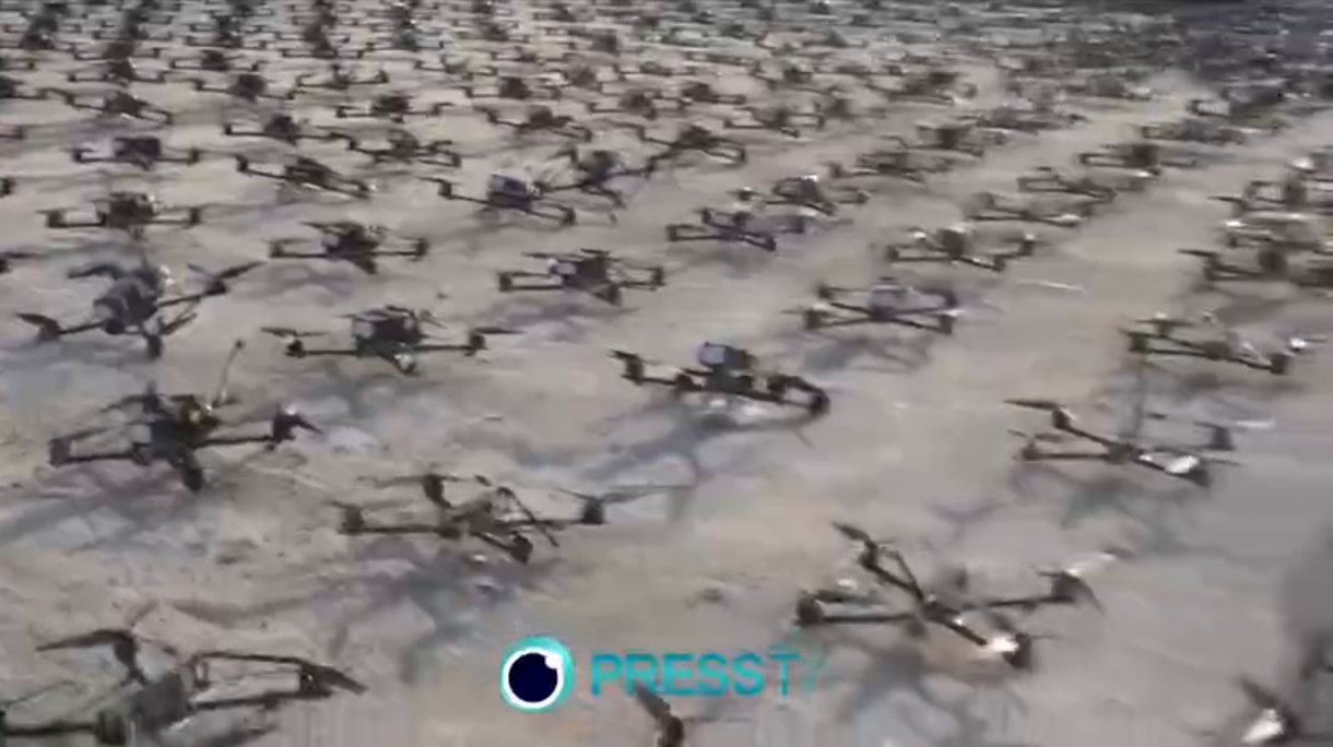 পারস্য উপসাগরে বড় ধরণের সামরিক মহড়া শুরু করেছে ইরান