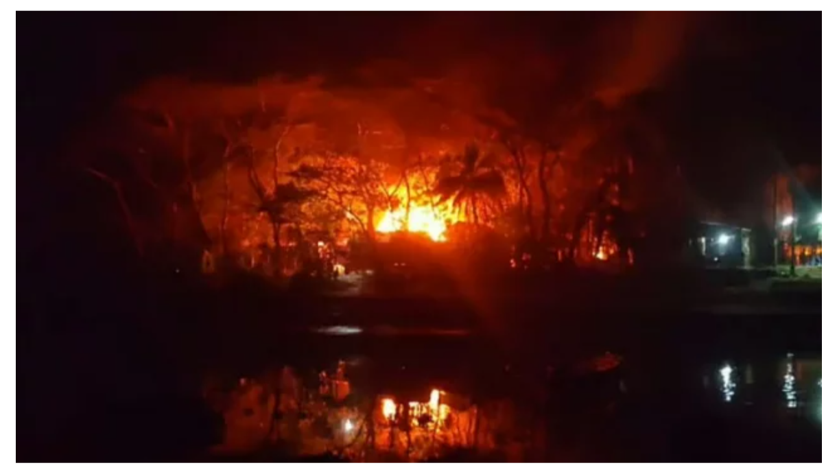 মাদারীপুরে আধিপত্য বিস্তারকে কেন্দ্র করে বোমা বিস্ফোরণ, অগ্নিসংযোগ ও লুটপাট