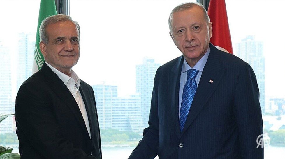 ইরানের প্রেসিডেন্টের সাথে তুরস্কের প্রেসিডেন্টের ফোনালাপ